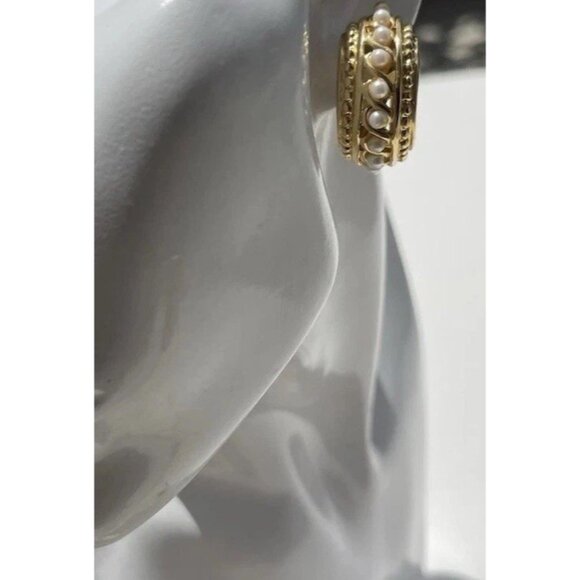 Vintage Quality Faux Pearl Gold tone Half Hoop Vintage Pierced Earrings - Picture 1 of 11